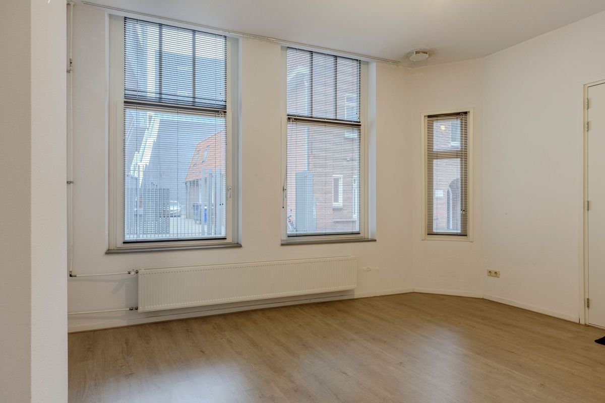 Telegraafstraat 27 - 01 Photo Blur 4