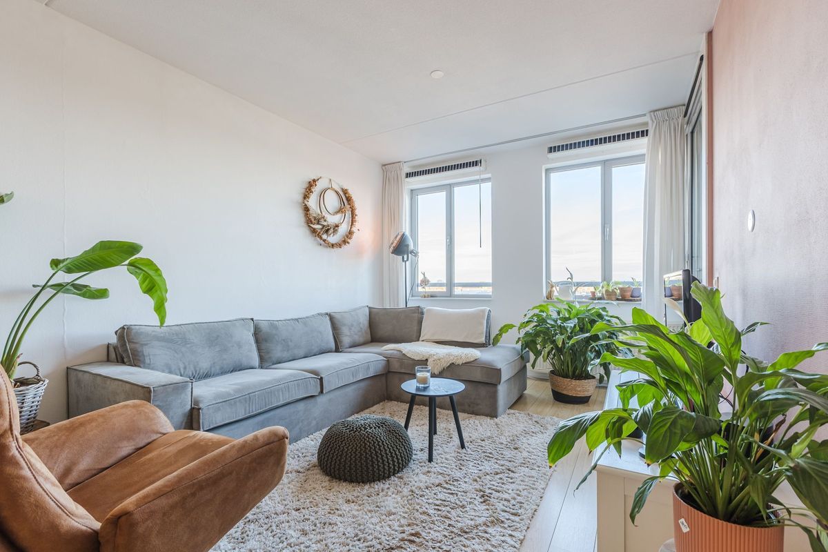 Laagstraat 8 - F Photo Blur 1