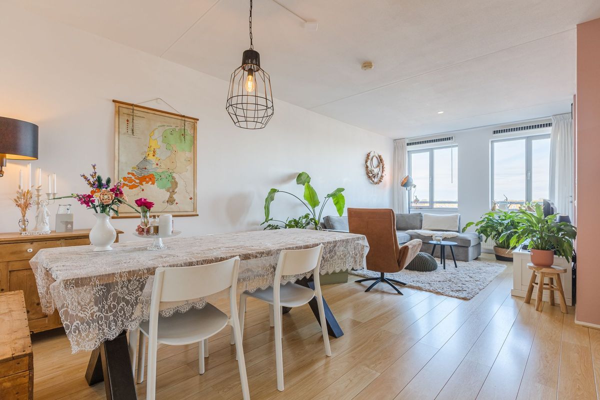 Laagstraat 8 - F Photo Blur 9