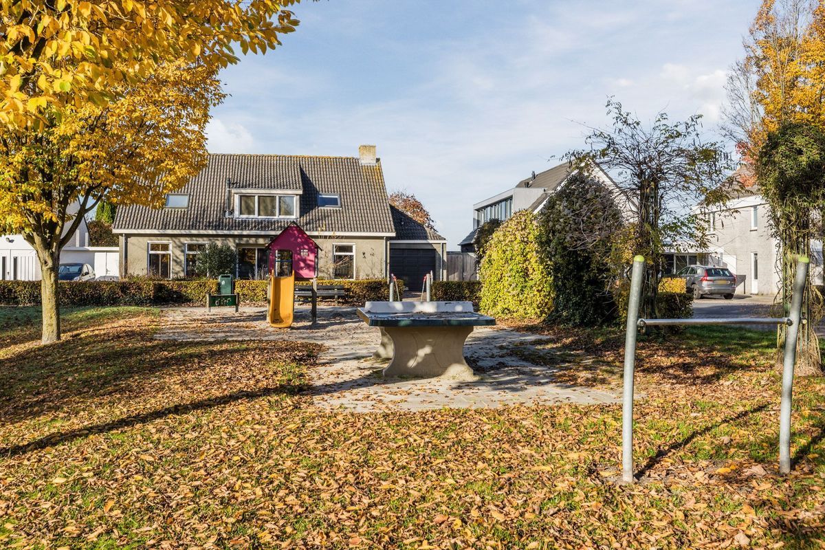 van Heinsbergstraat 83 Photo Blur 53