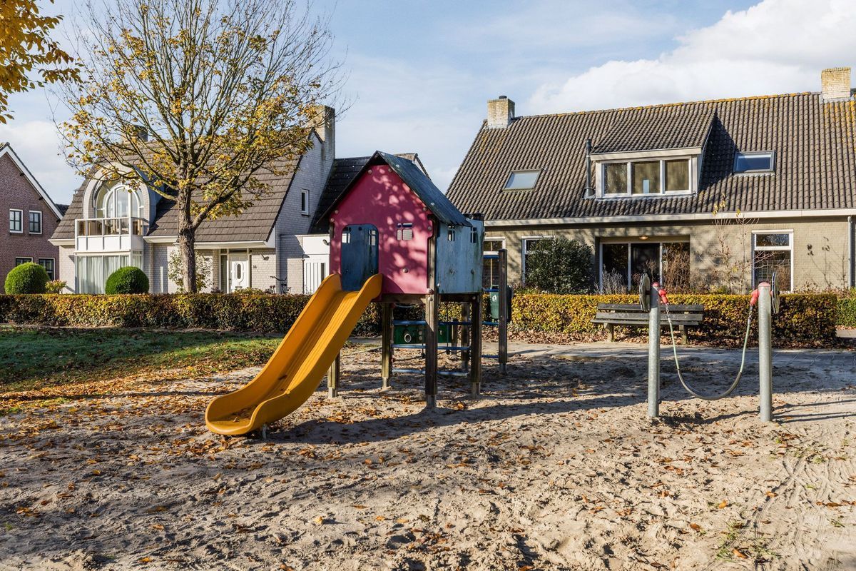 van Heinsbergstraat 83 Photo Blur 54