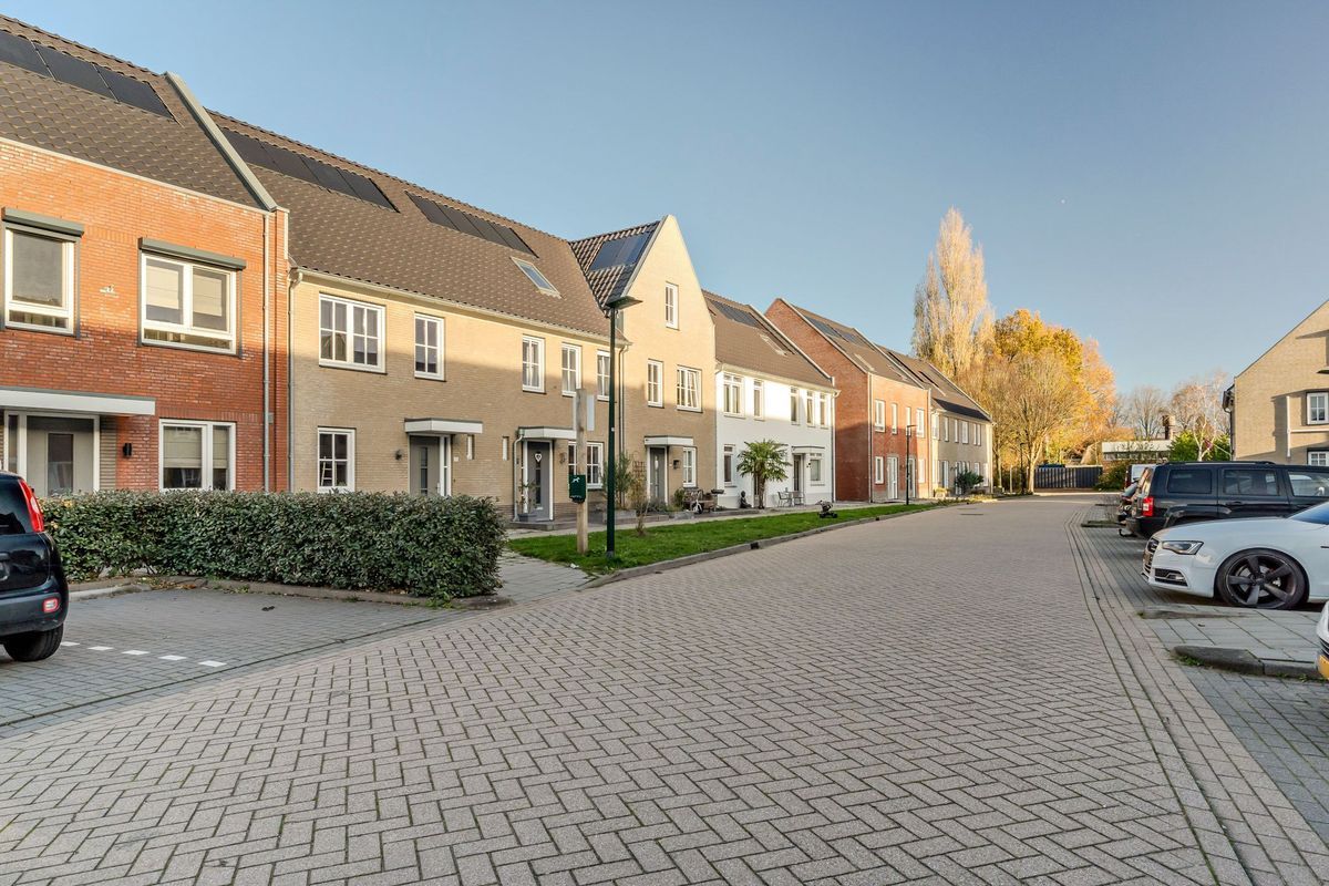 Nieuwevaert 23 Photo Blur 40