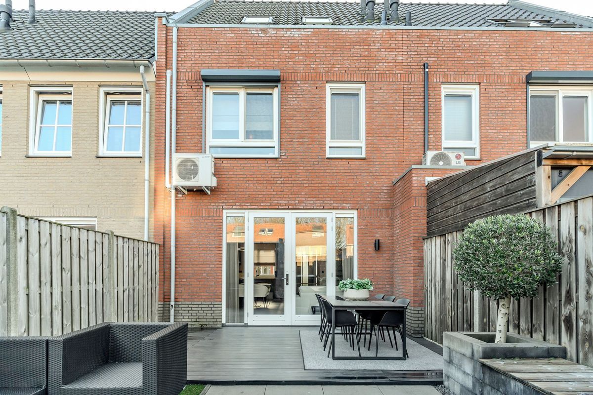 Nieuwevaert 23 Photo Blur 33