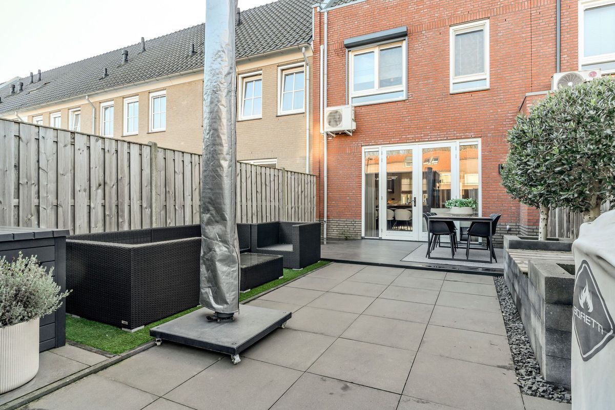 Nieuwevaert 23 Photo Blur 32