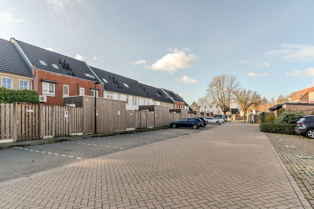 Nieuwevaert 23 Photo Blur 37