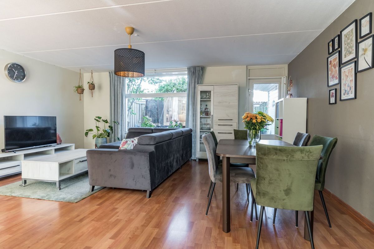 Scharwoudestraat 5 Photo Blur 3