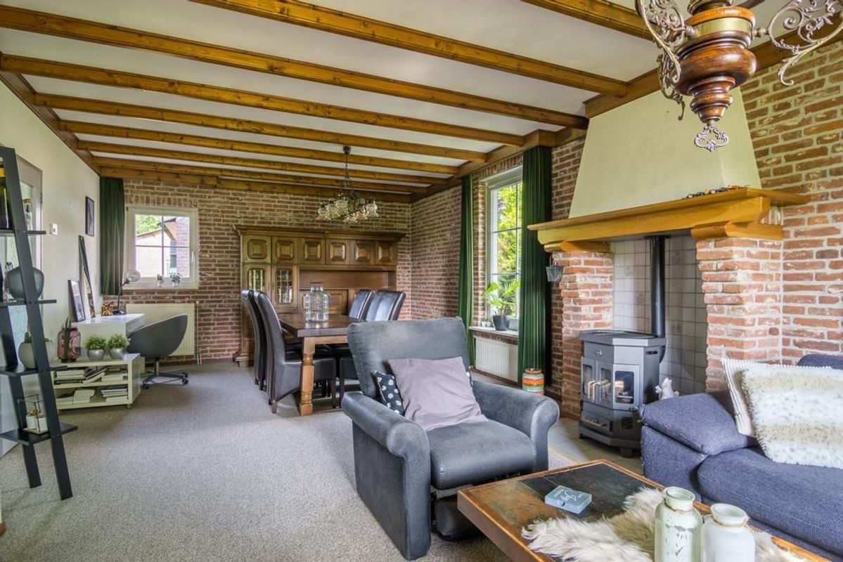 Vossenberg 2 Photo Blur 7