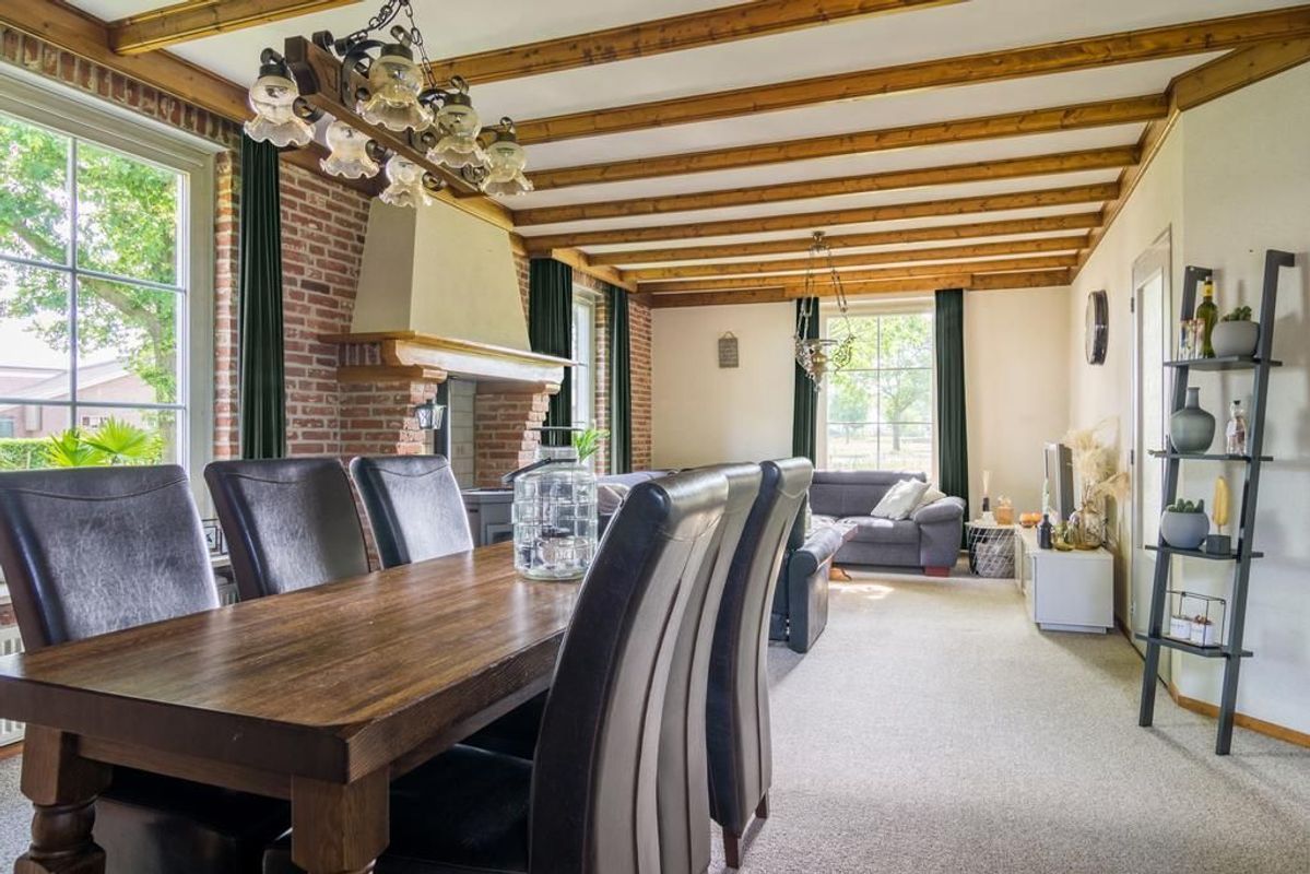 Vossenberg 2 Photo Blur 9