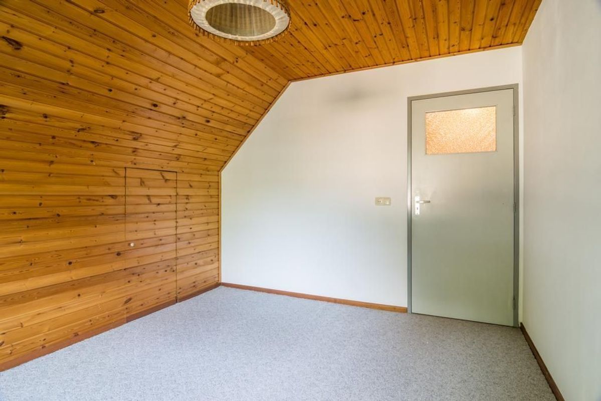 Vossenberg 2 Photo Blur 18