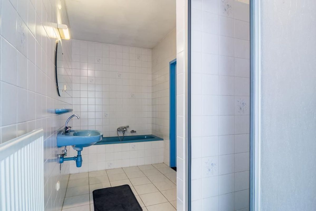 Vossenberg 2 Photo Blur 23