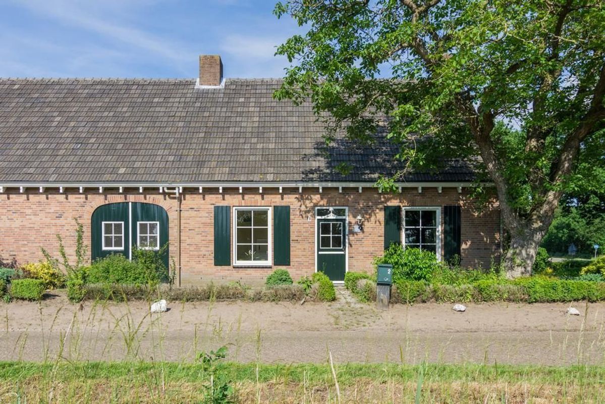 Vossenberg 2 Photo Blur 29