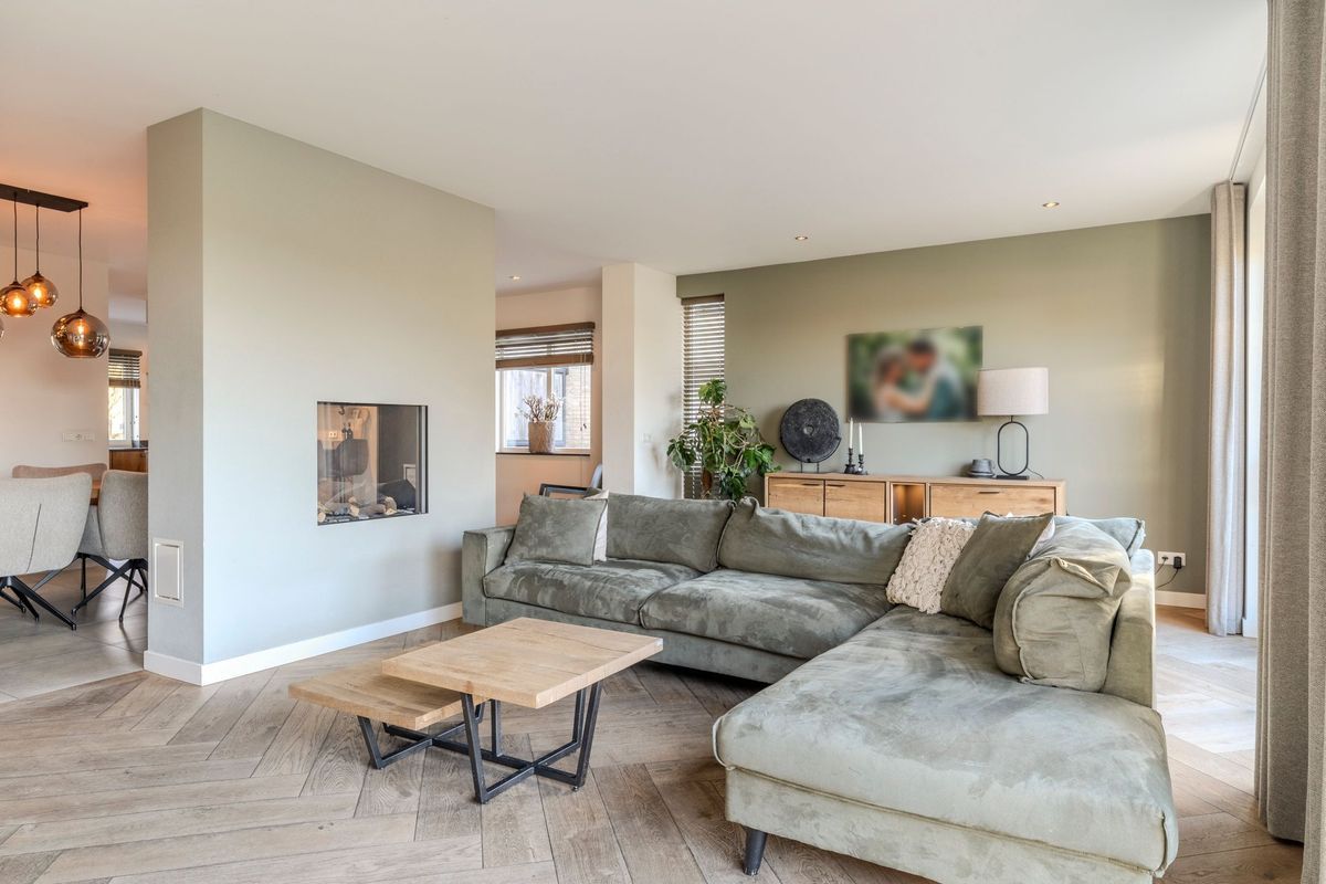 Pastoor Coomansstraat 19 Photo Blur 17