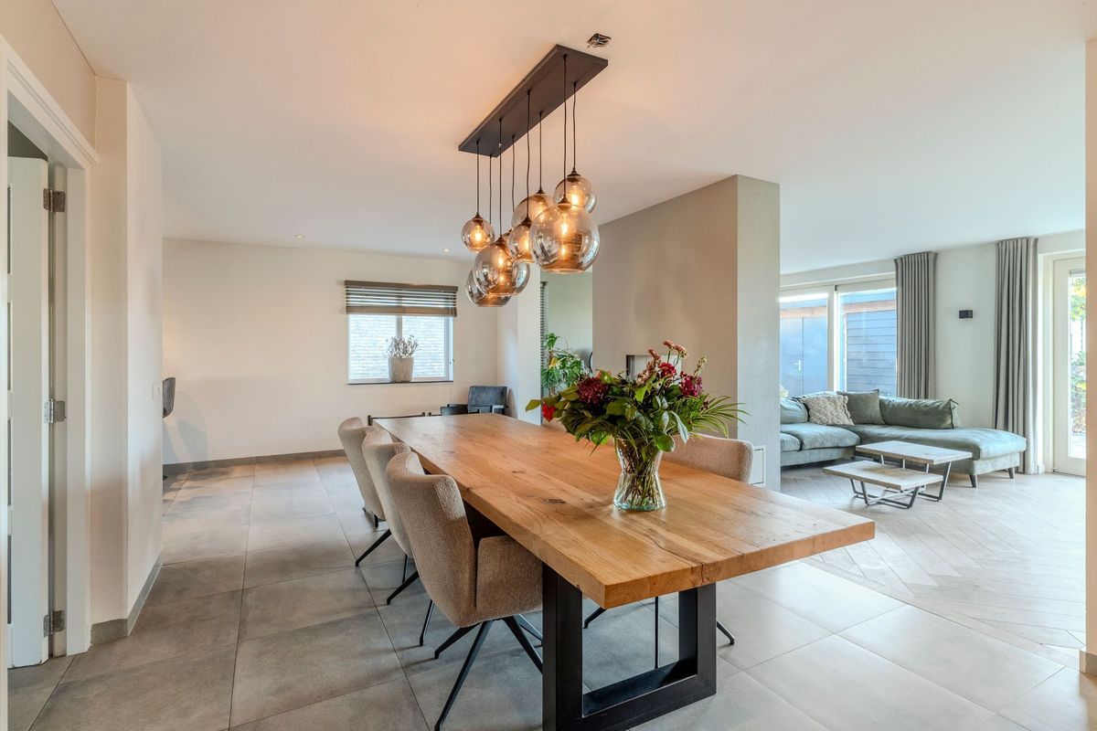 Pastoor Coomansstraat 19 Photo Blur 12