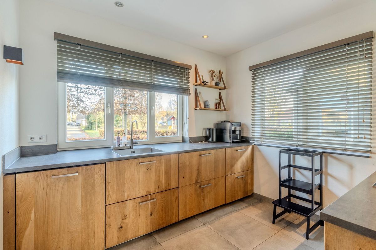 Pastoor Coomansstraat 19 Photo Blur 22