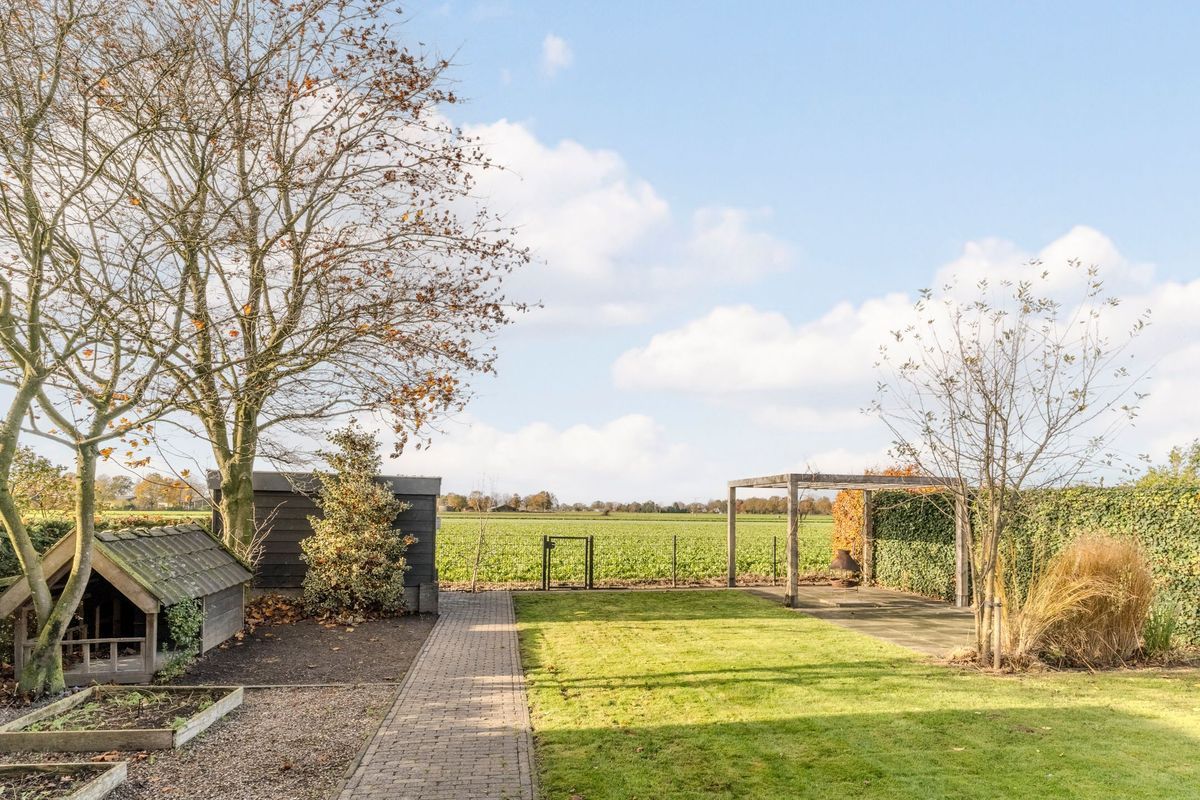 Pastoor Coomansstraat 19 Photo Blur 39