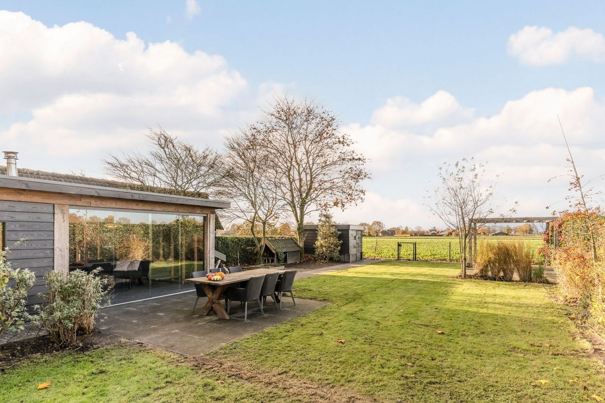 Pastoor Coomansstraat 19 Photo Blur 38