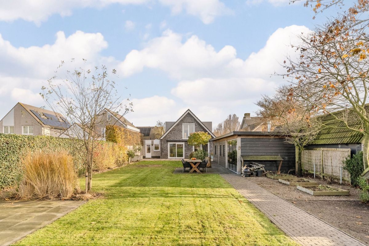 Pastoor Coomansstraat 19 Photo Blur 35