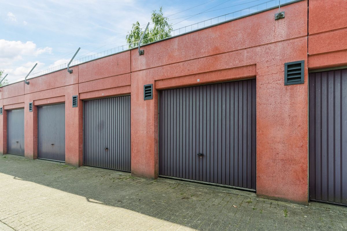 Vlaemsche Hoeve 34 - G Photo Blur 0