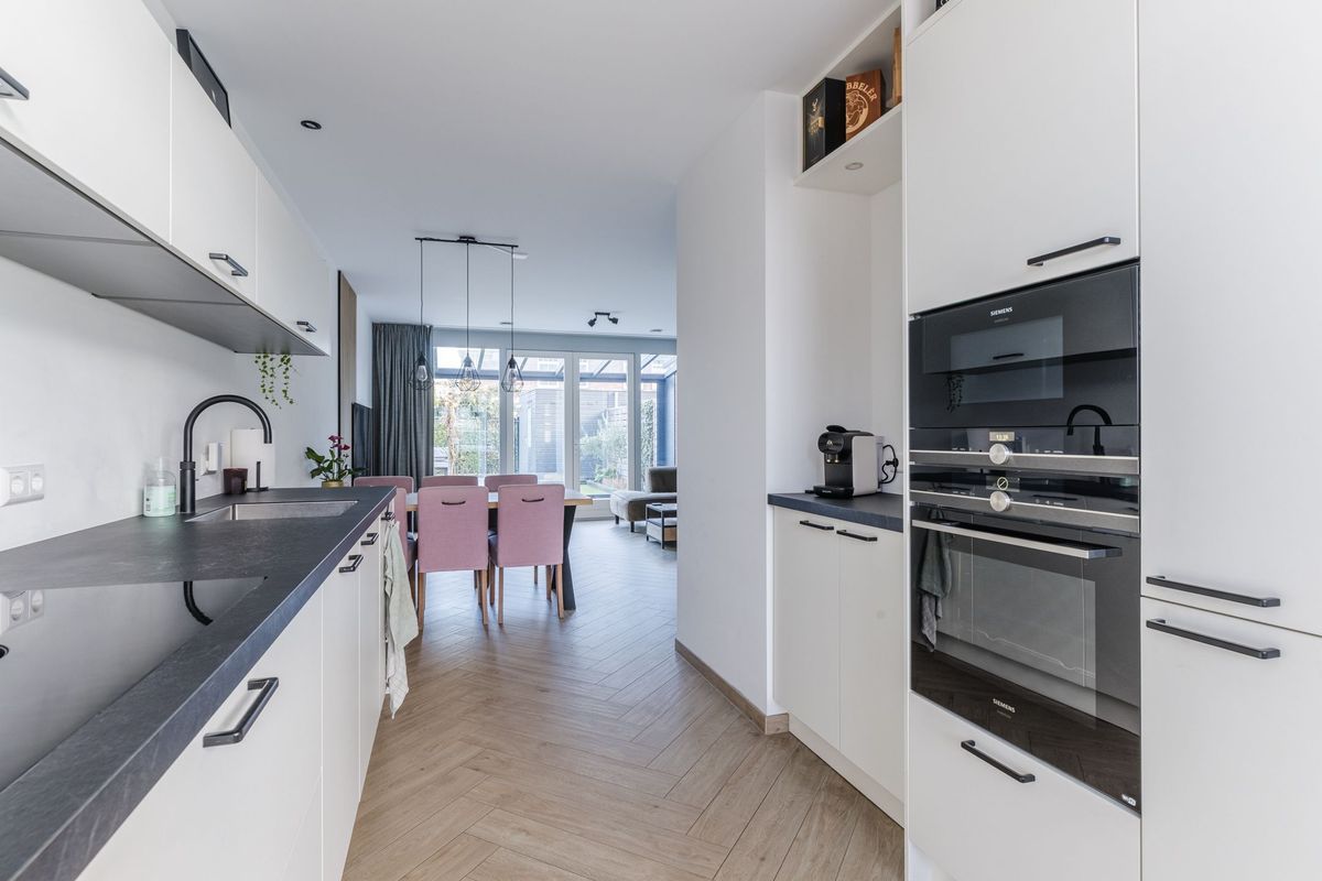 Bernard Leenestraat 80 Photo Blur 8