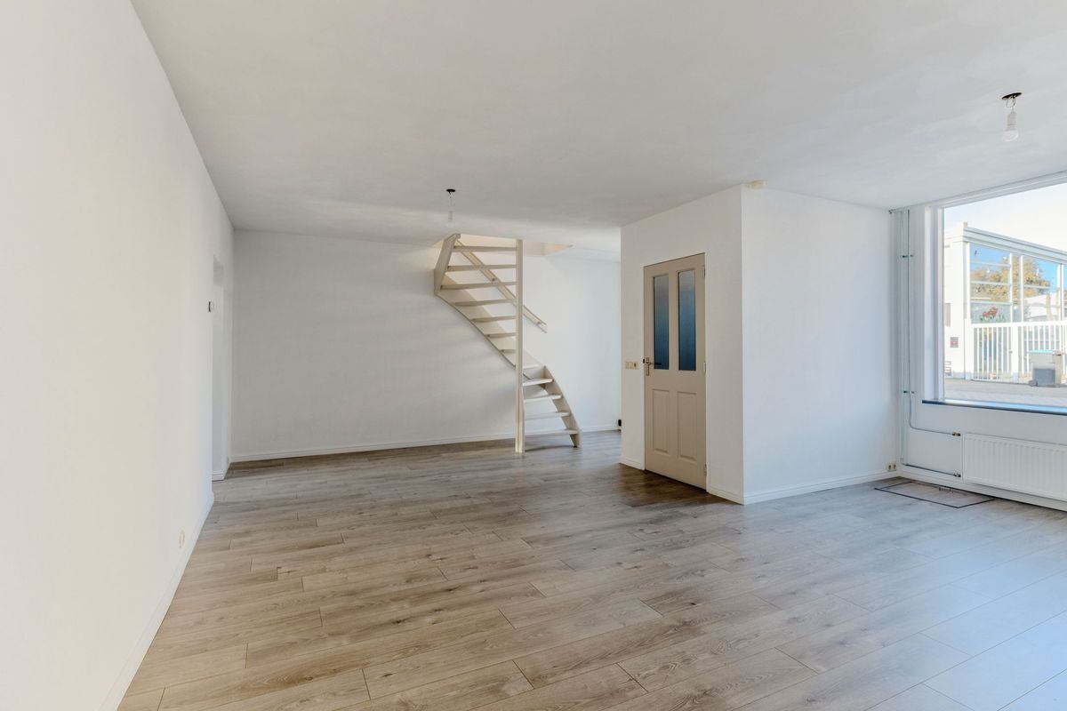 Leharstraat 105 Photo Blur 2