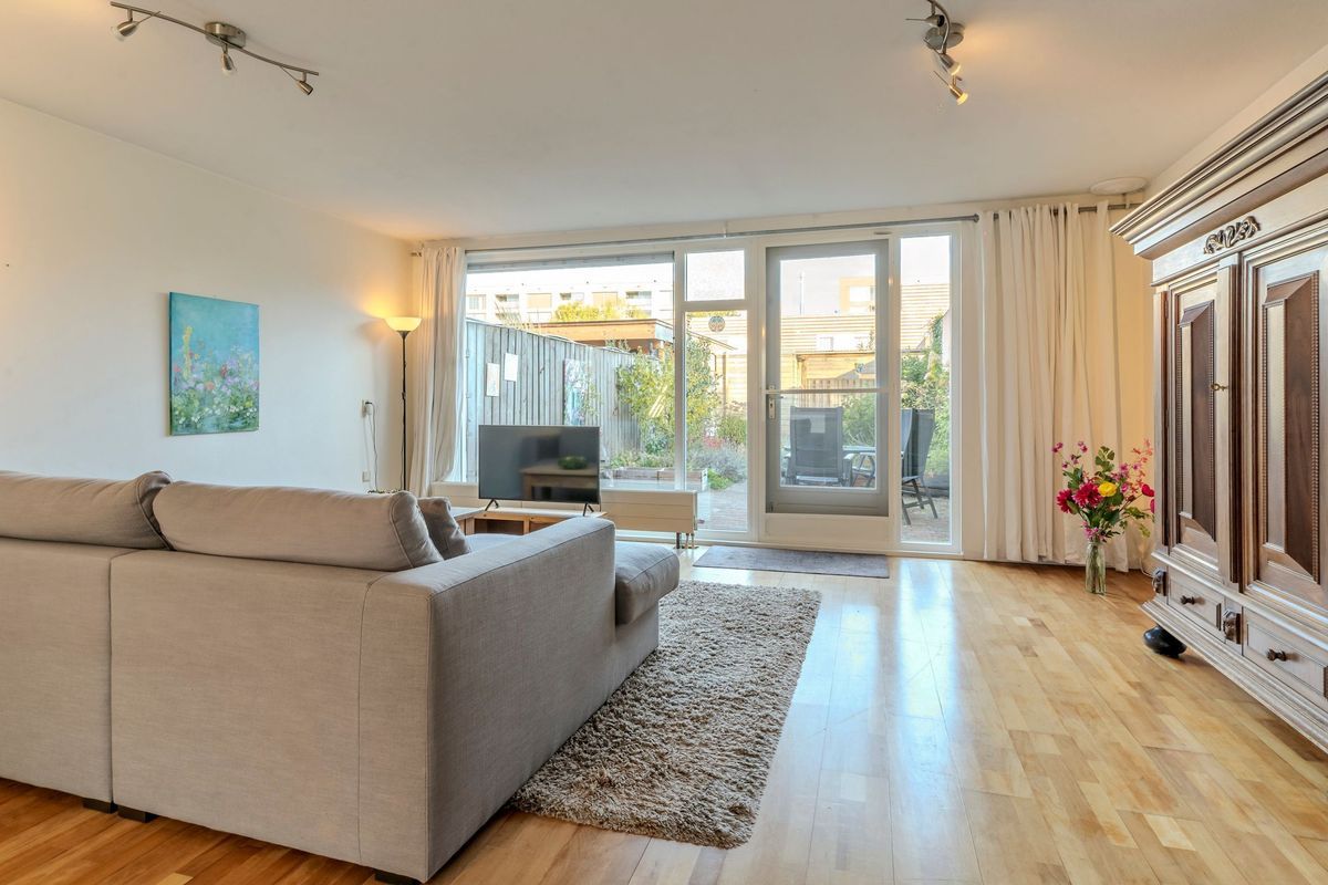 Oegstgeeststraat 53 Photo Blur 11