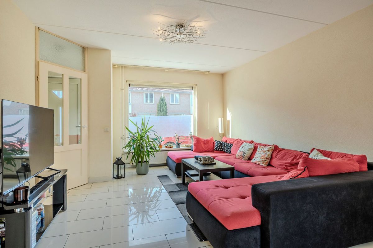 Doesburgstraat 20 Photo Blur 3