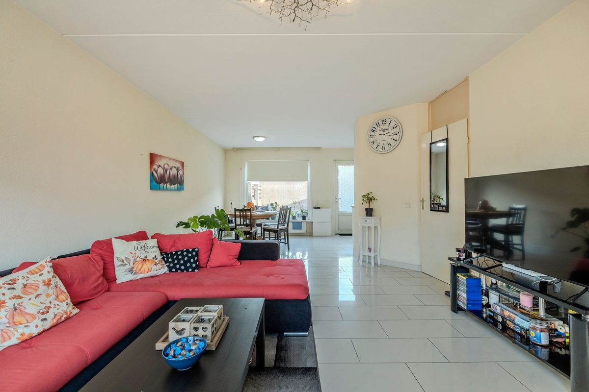 Doesburgstraat 20 Photo Blur 2