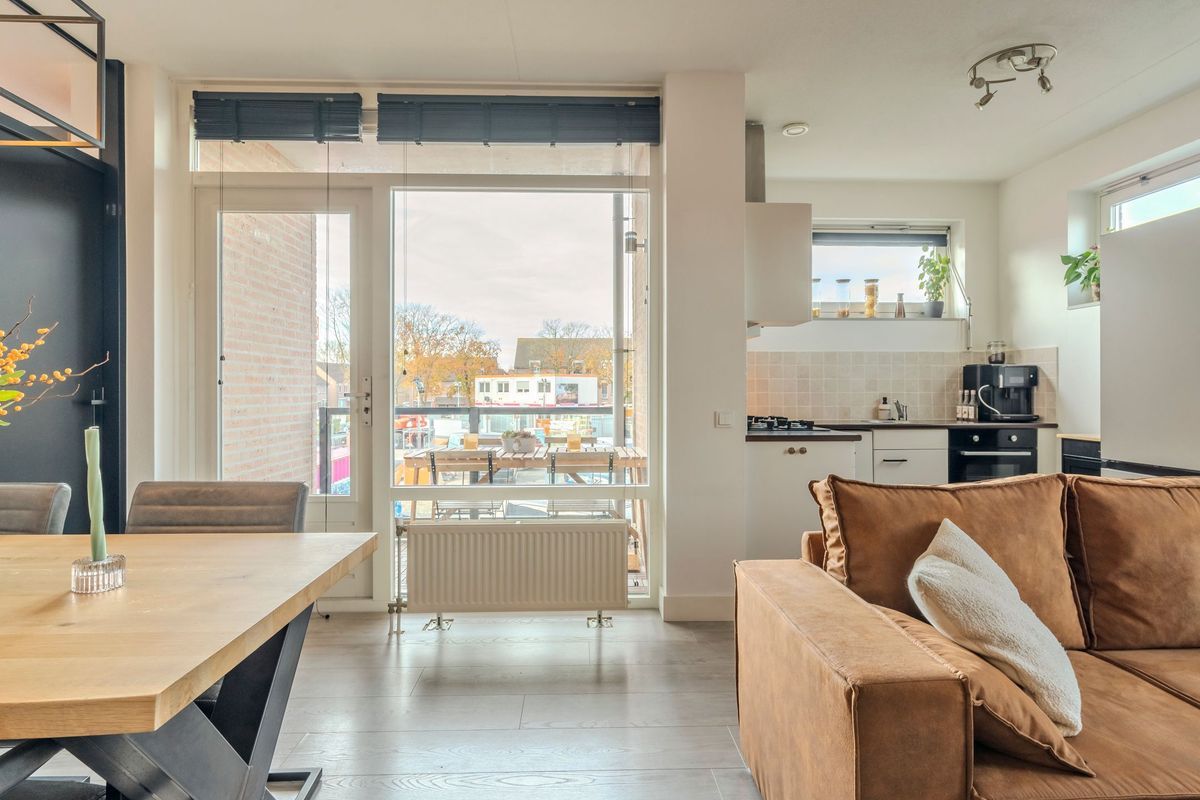 Kapittelstraat 9 - E Photo Blur 17