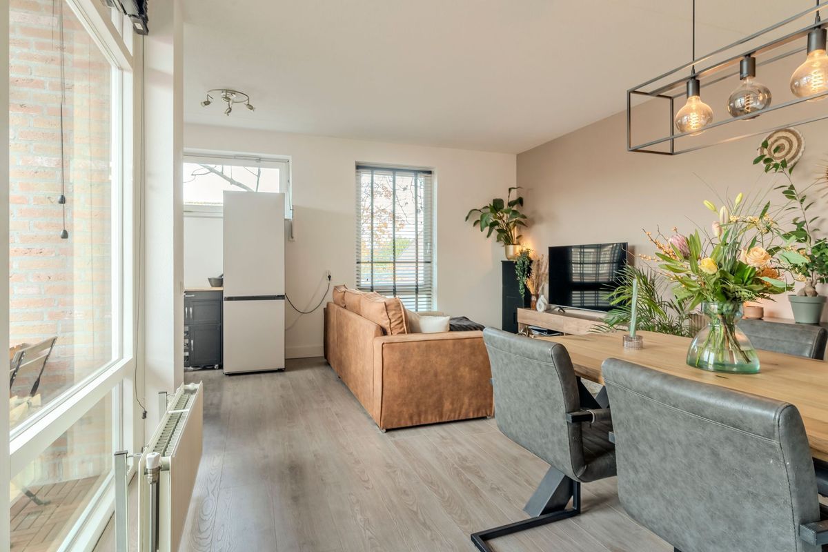 Kapittelstraat 9 - E Photo Blur 19