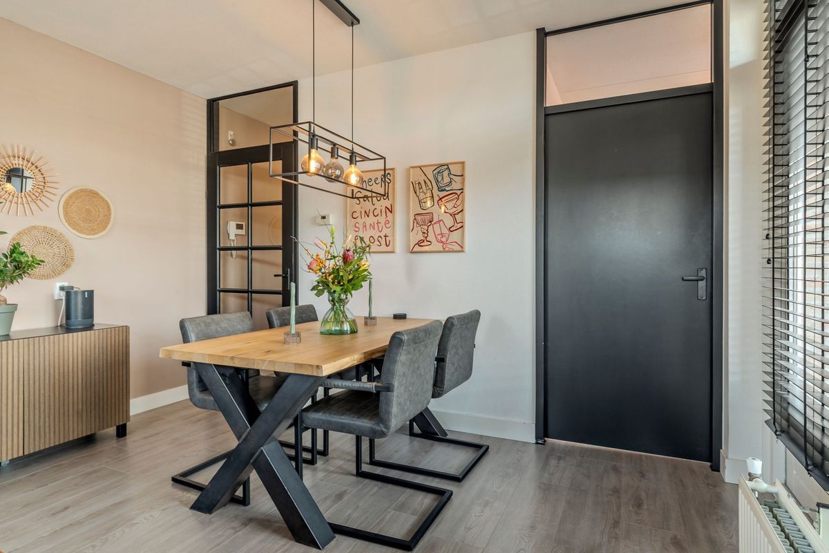 Kapittelstraat 9 - E Photo Blur 21