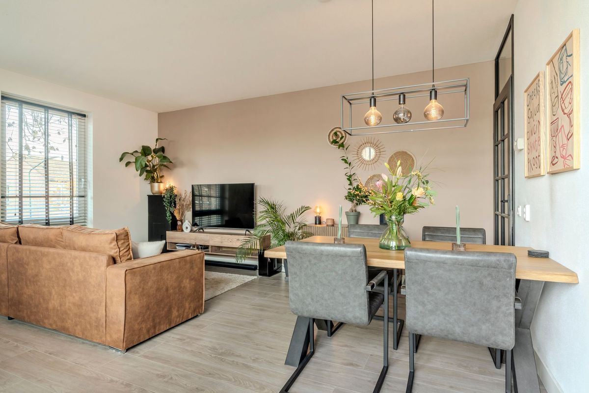 Kapittelstraat 9 - E Photo Blur 20