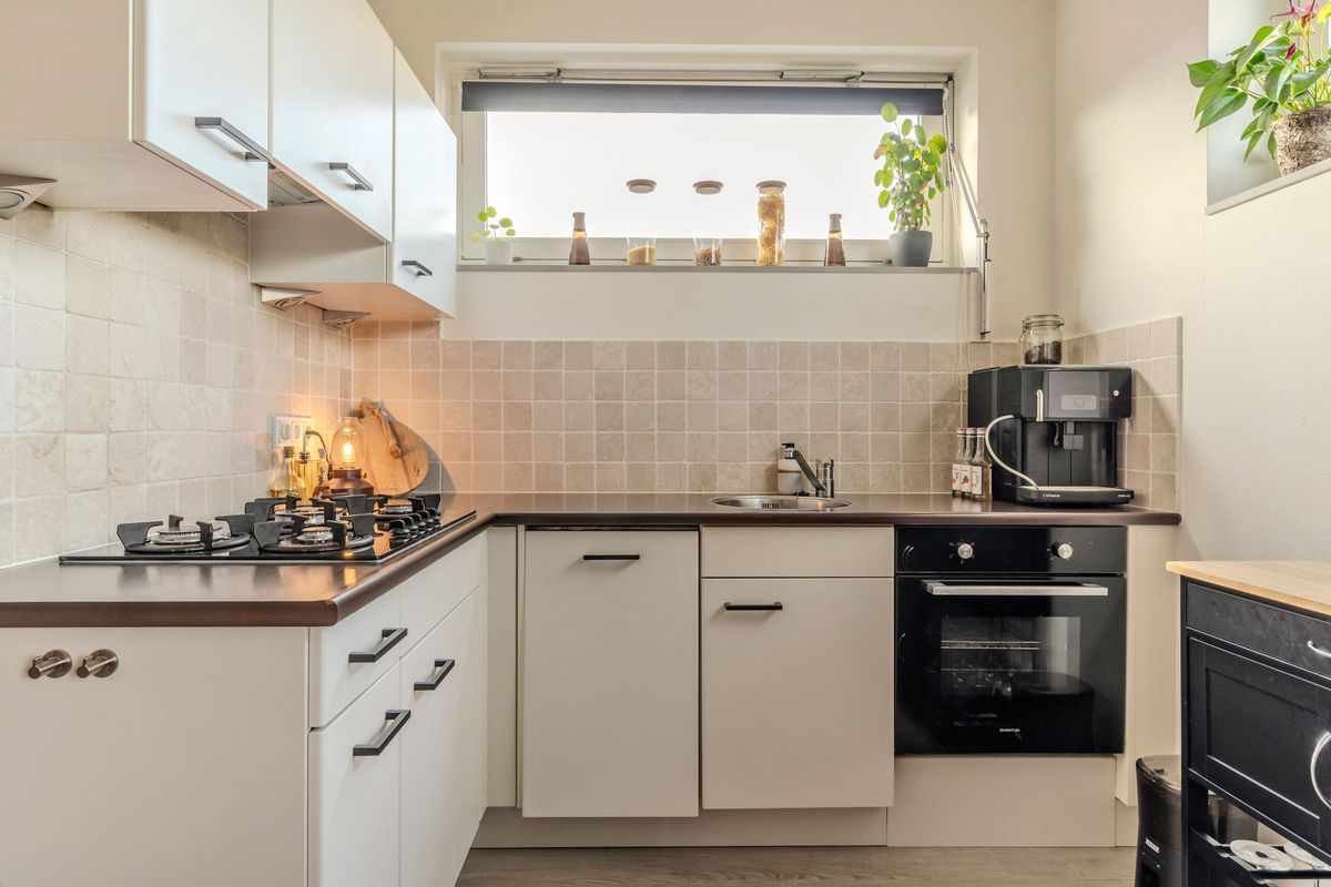 Kapittelstraat 9 - E Photo Blur 25