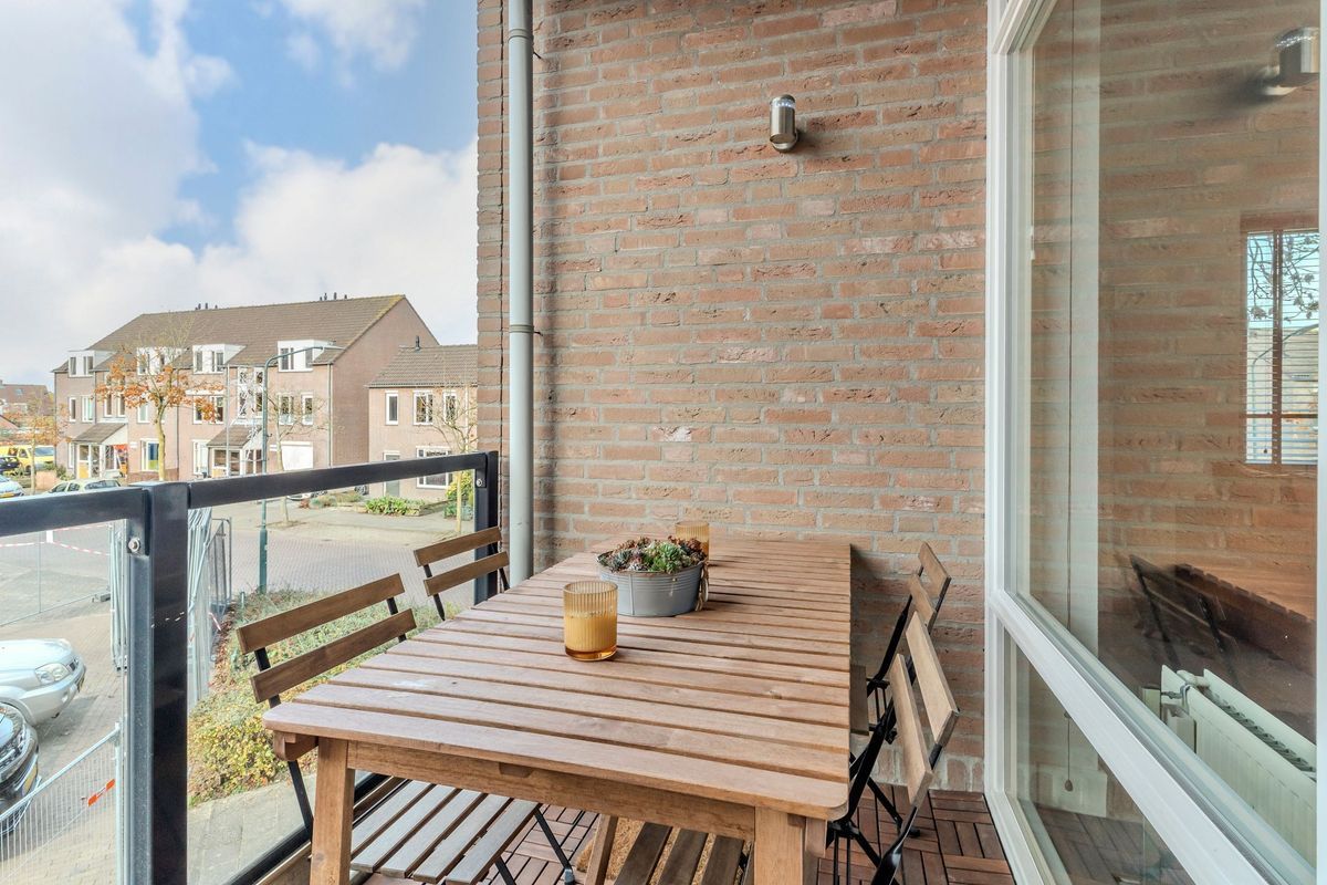 Kapittelstraat 9 - E Photo Blur 22