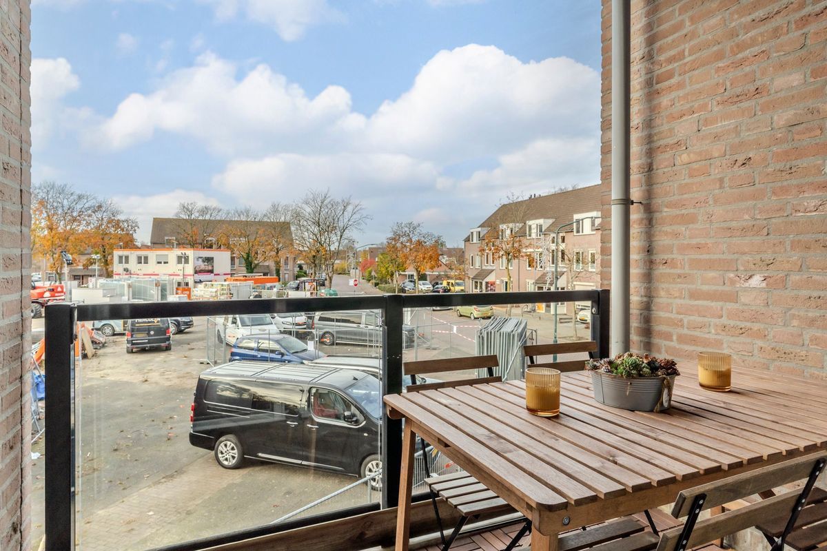 Kapittelstraat 9 - E Photo Blur 23