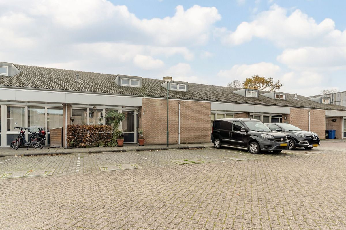 Kapittelstraat 9 - E Photo Blur 31