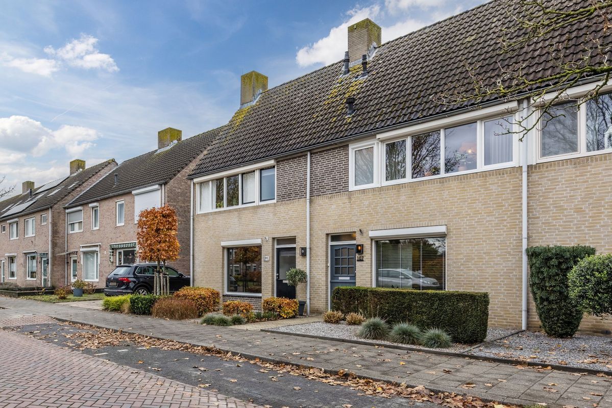 van Heinsbergstraat 107 Photo Blur 48