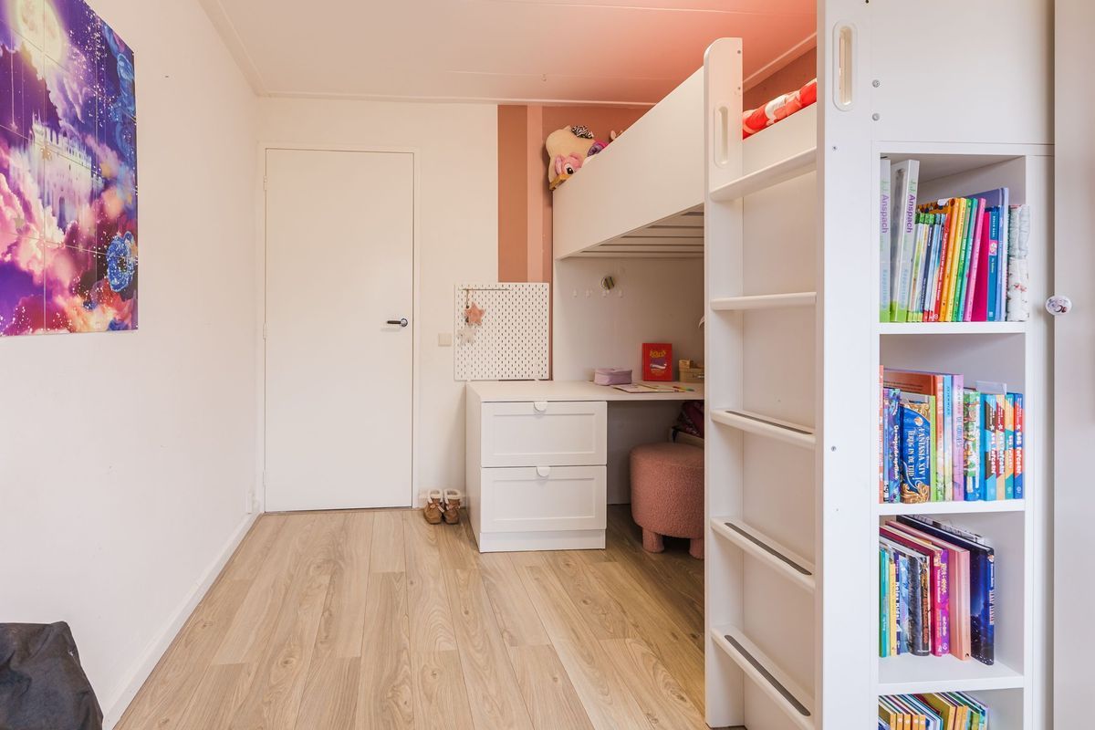 Beneluxlaan 51 Photo Blur 32