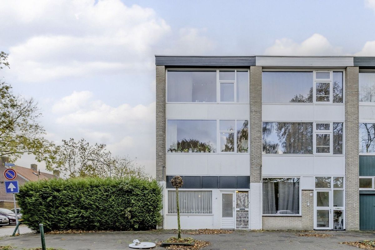 Lage Kant 14 - A Photo Blur 0