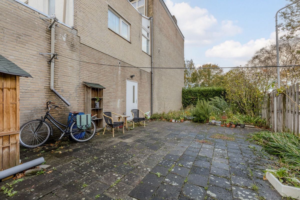 Lage Kant 14 - A Photo Blur 30