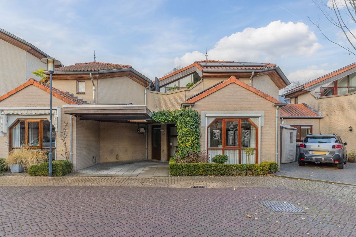 Wethouder Noijhof 5 Photo Blur 44