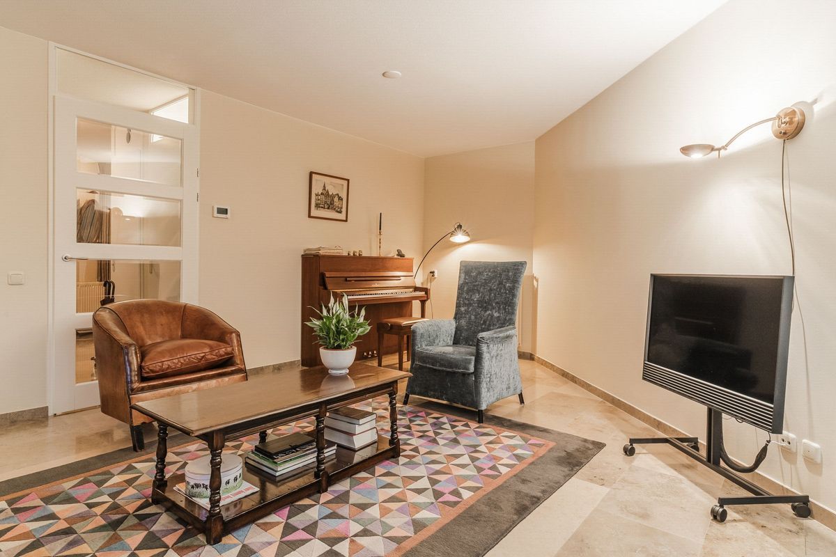 Wethouder Noijhof 5 Photo Blur 9