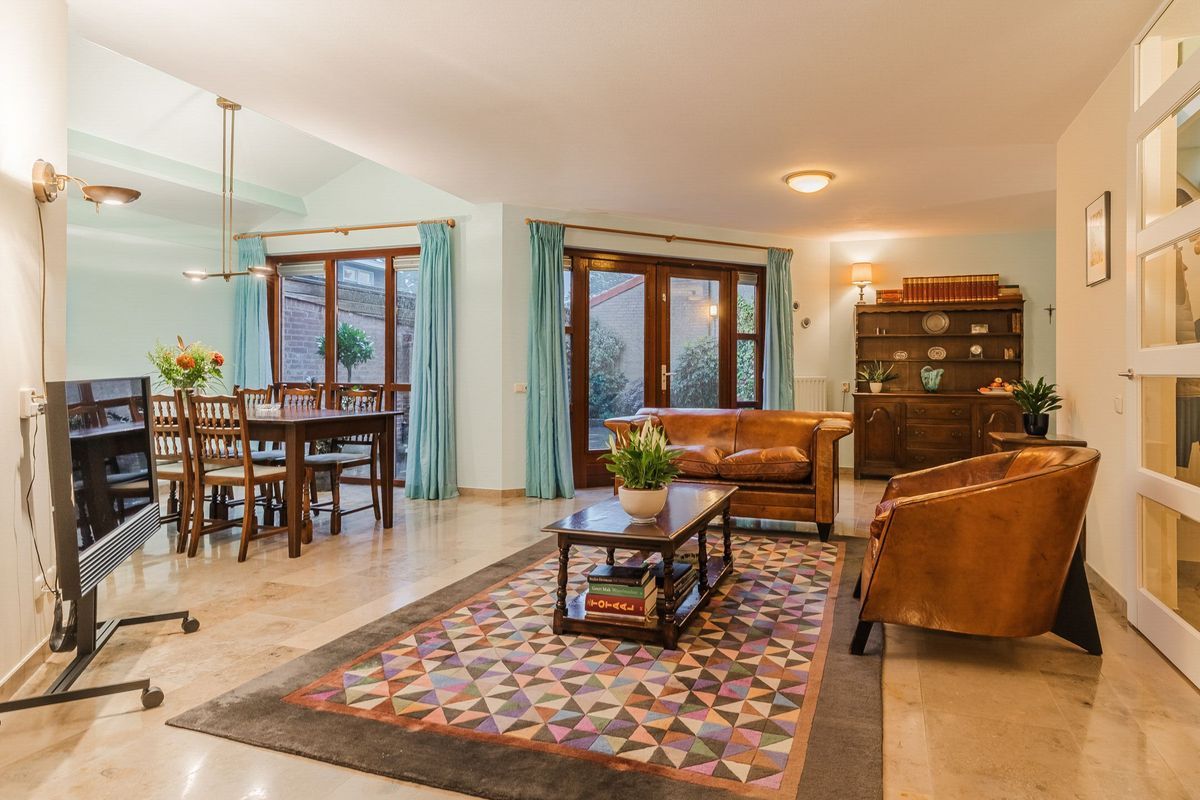 Wethouder Noijhof 5 Photo Blur 8