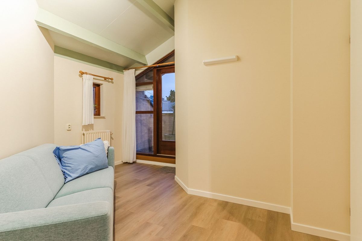 Wethouder Noijhof 5 Photo Blur 36