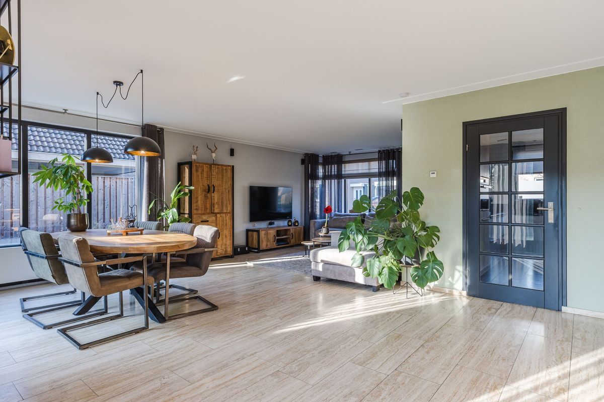 De Vucht 56 Photo Blur 25