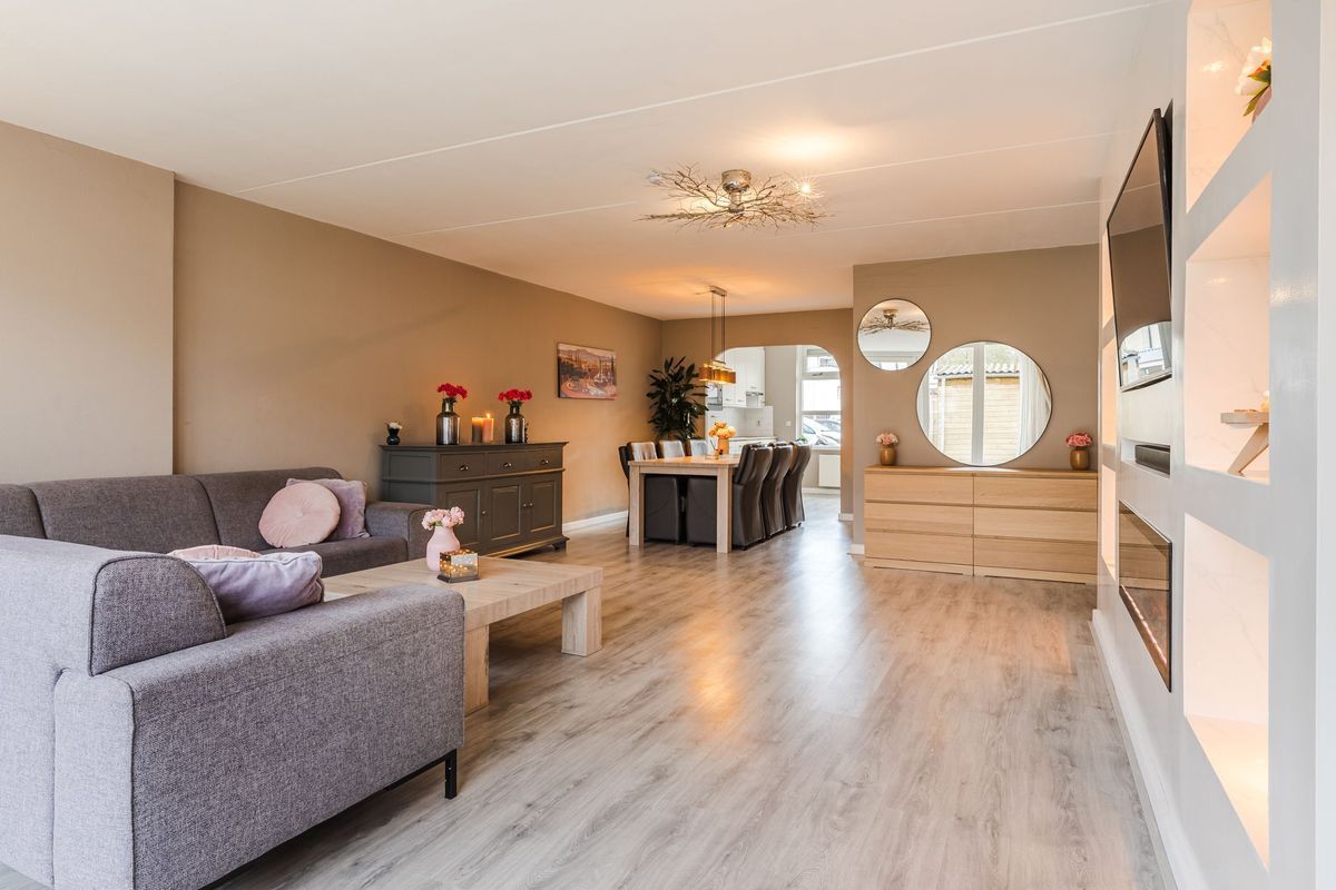 Megenstraat 77 Photo Blur 1