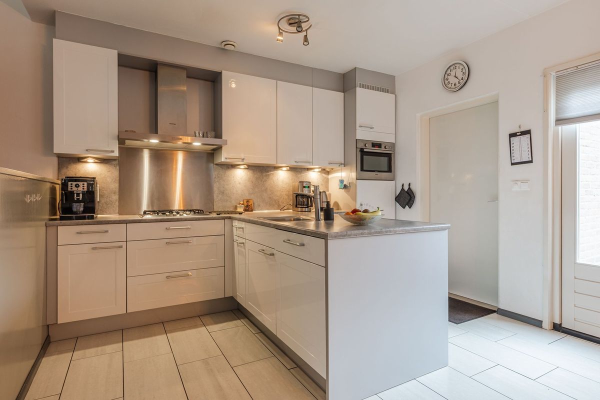 Mariastraat 24 Photo Blur 10