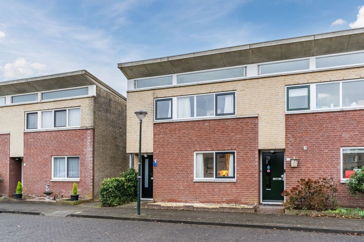 Koninginnestraat 101 Photo Blur 39