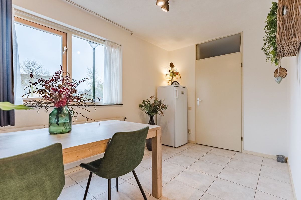 Koninginnestraat 101 Photo Blur 17