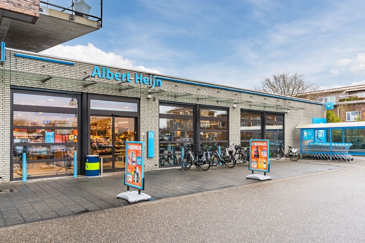 Koninginnestraat 101 Photo Blur 45