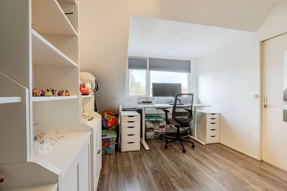 Zaaren 156 Photo Blur 30